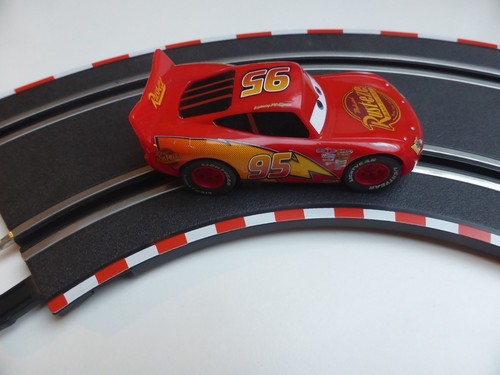 Carrera 61147 disney - 61147, pixar