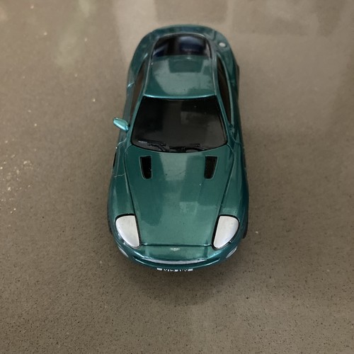 Carrera aston martin dbs - aston,